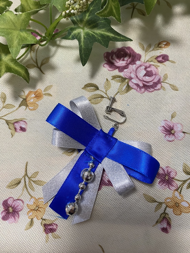 リボンティアーズ 青 ストラップ イヤリング