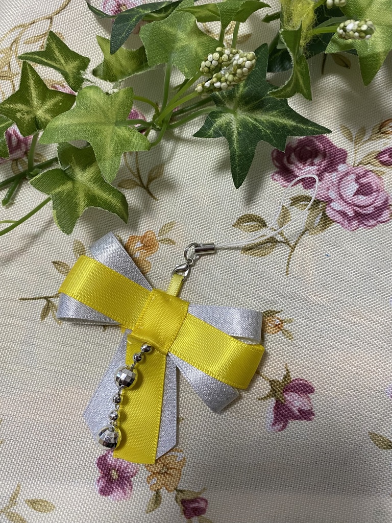 リボンティアーズ 黄色 ストラップ イヤリング