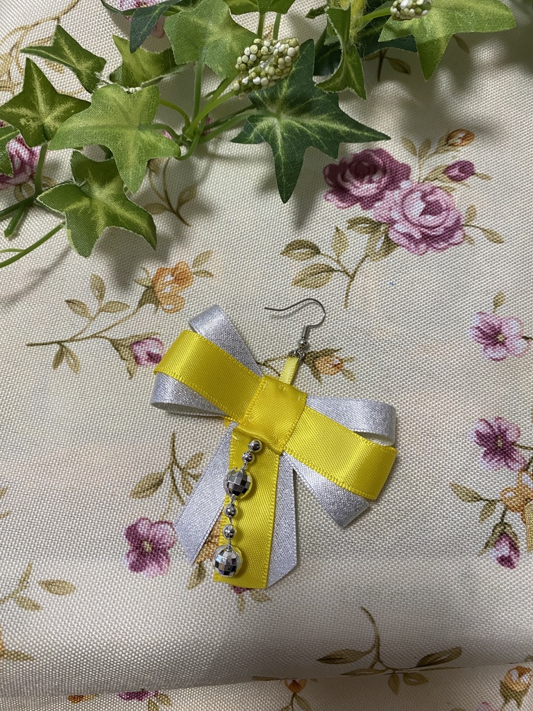 リボンティアーズ 黄色 ストラップ イヤリング