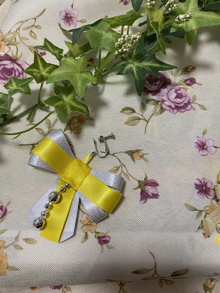 リボンティアーズ 黄色 ストラップ イヤリング