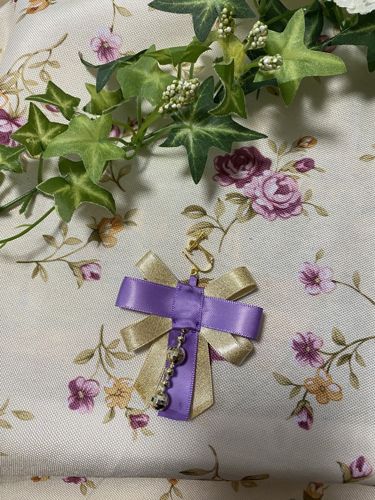 リボンティアーズ 紫 ストラップ イヤリング