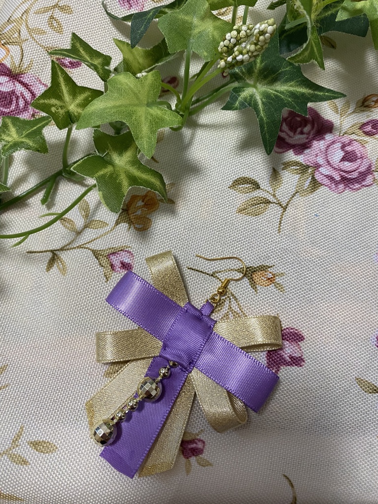 リボンティアーズ 紫 ストラップ イヤリング