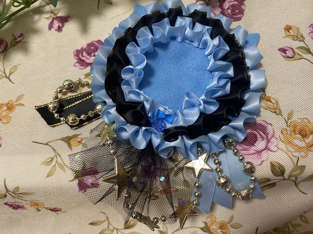 アーチ ネコミミロゼット 缶バッジ 水色