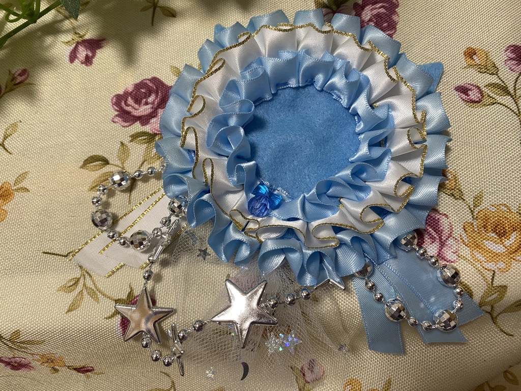 アーチ ネコミミロゼット 缶バッジ 水色