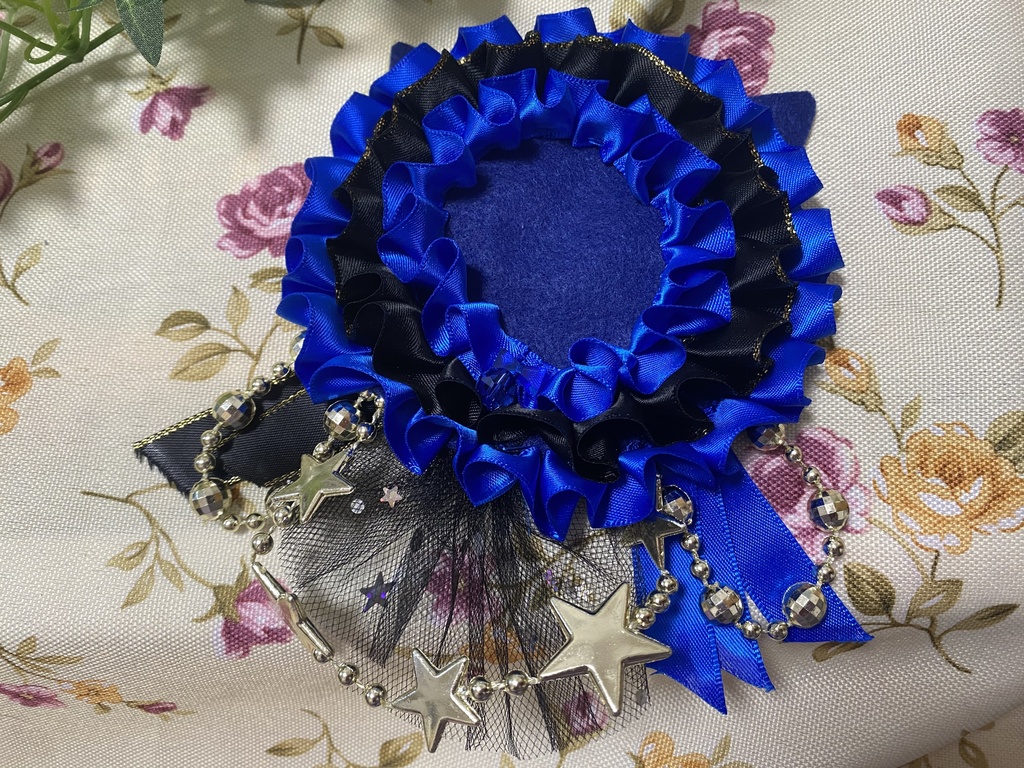 アーチ ネコミミロゼット 缶バッジ 青