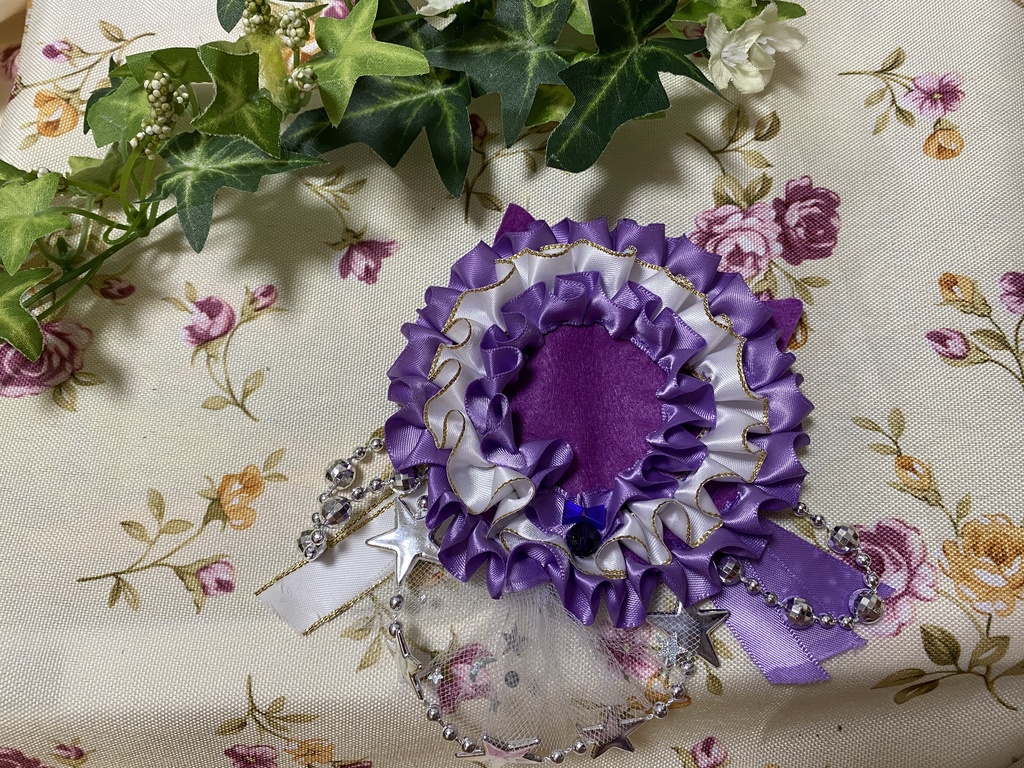 アーチ ネコミミロゼット 缶バッジ 紫