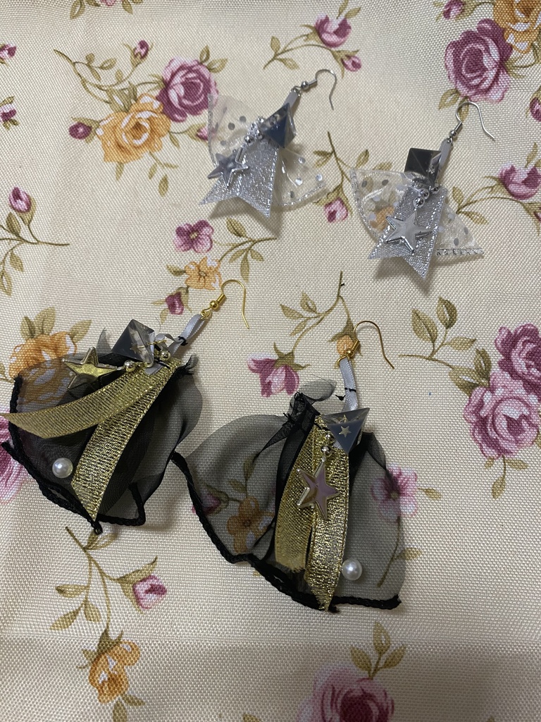 チュールトライアングルレジン 灰