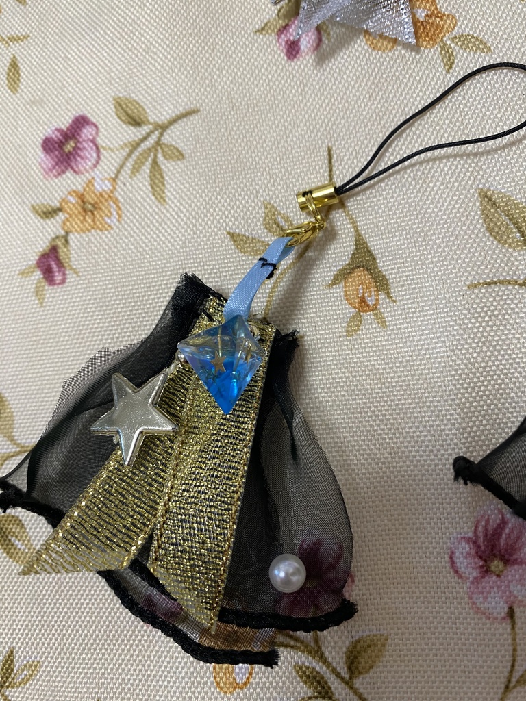 チュールトライアングルレジン 水色