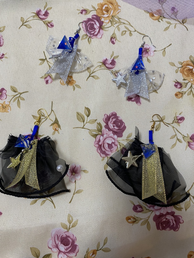 チュールトライアングルレジン 青