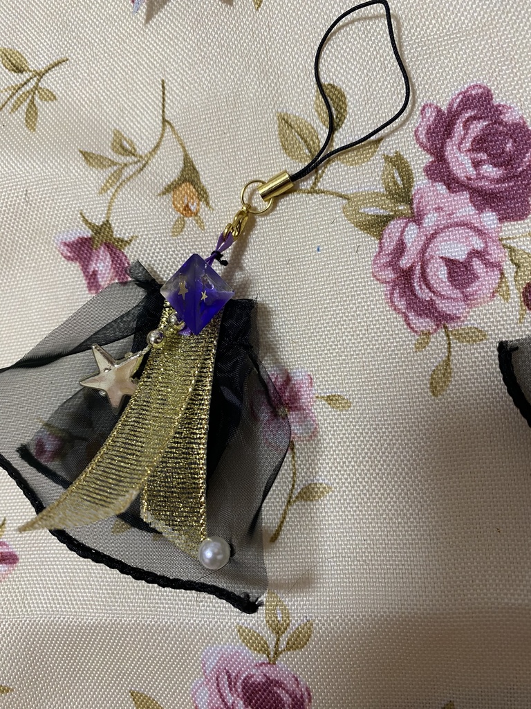 チュールトライアングルレジン 紫