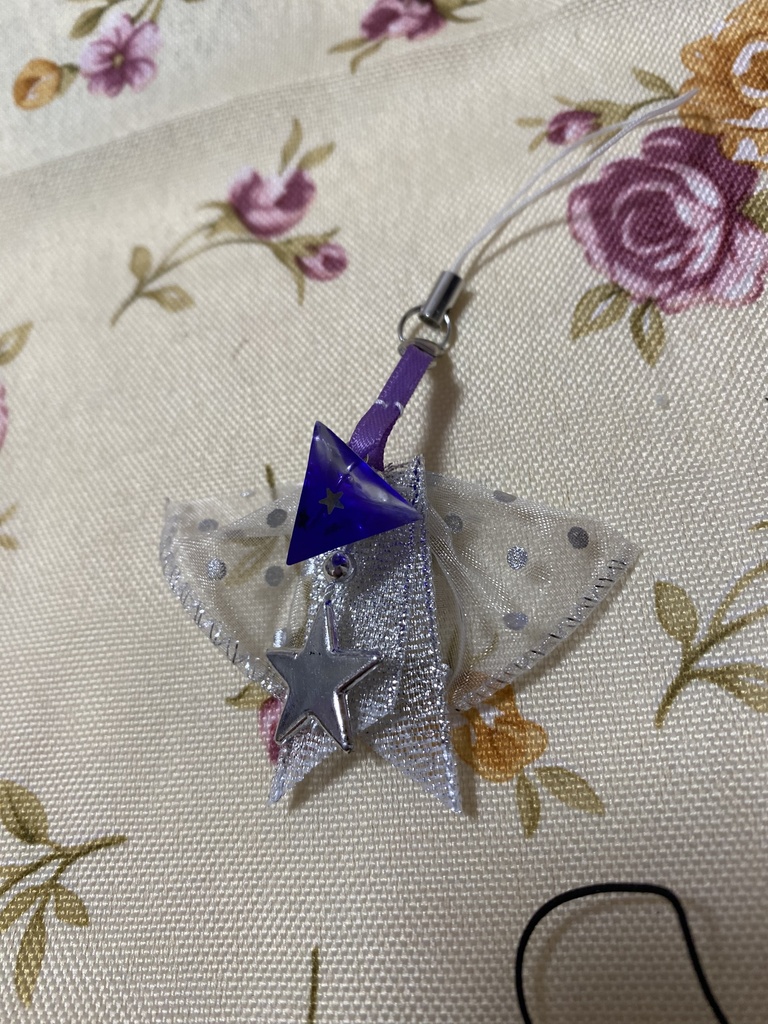 チュールトライアングルレジン 紫