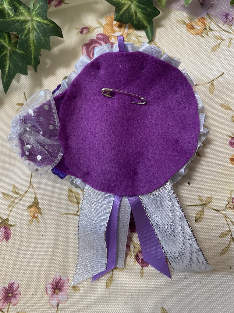 ローズブーケ ロゼット 缶バッジ 紫