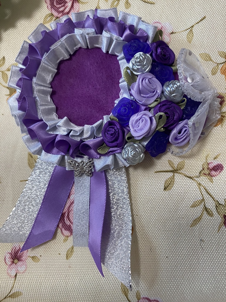 ローズブーケ ロゼット 缶バッジ 紫