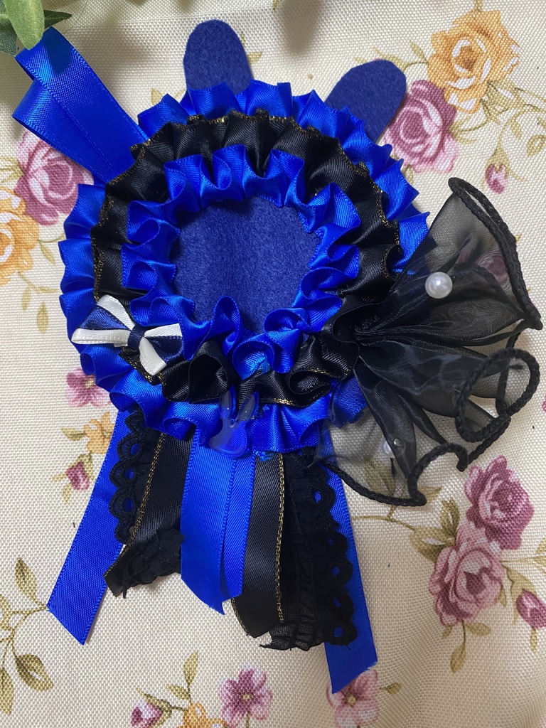 ウサミミロゼット 缶バッジ 青