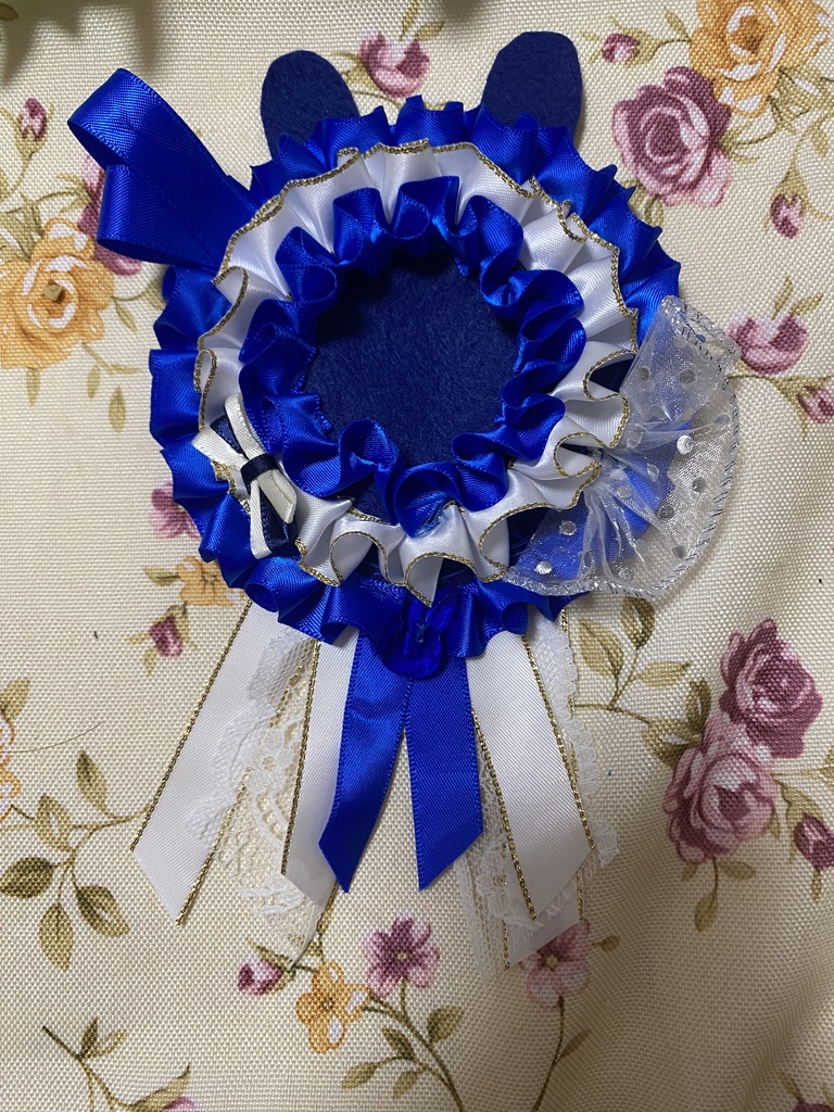 ウサミミロゼット 缶バッジ 青