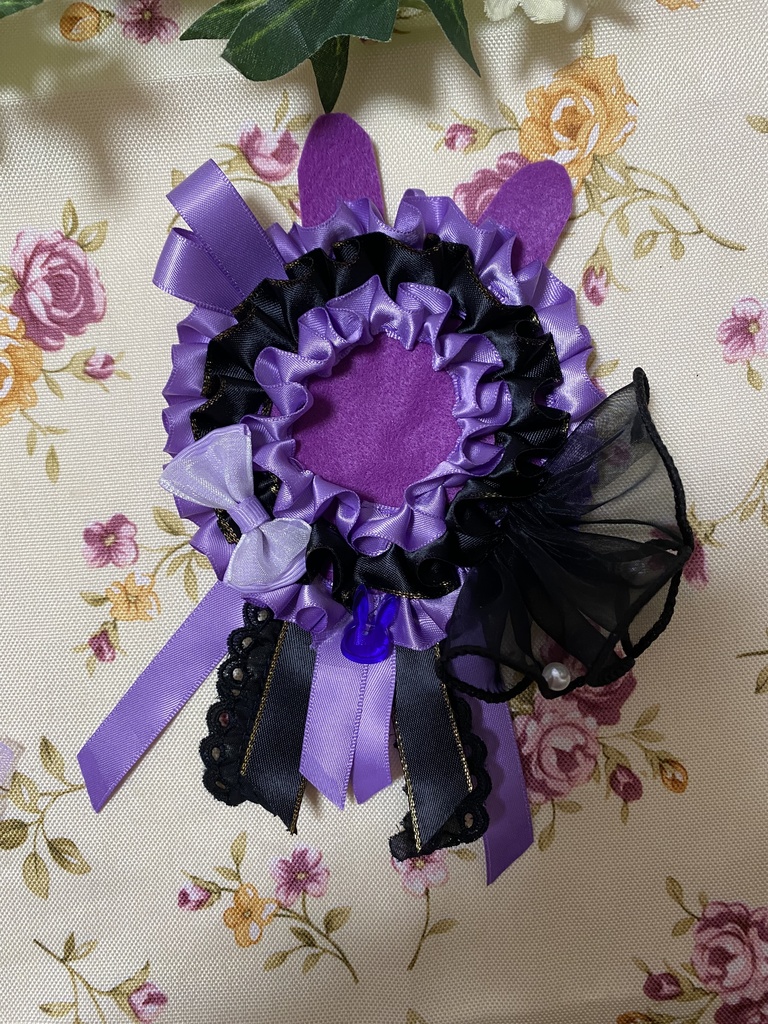 ウサミミロゼット 缶バッジ 紫