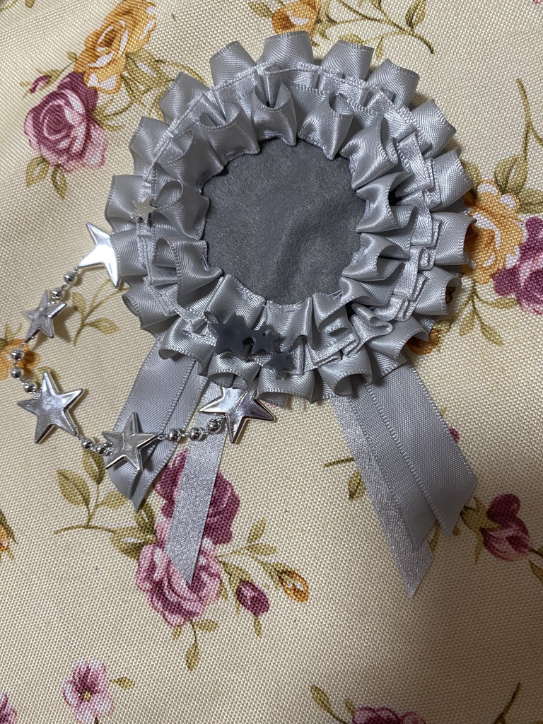 シューティングスター ロゼット 缶バッジ 灰