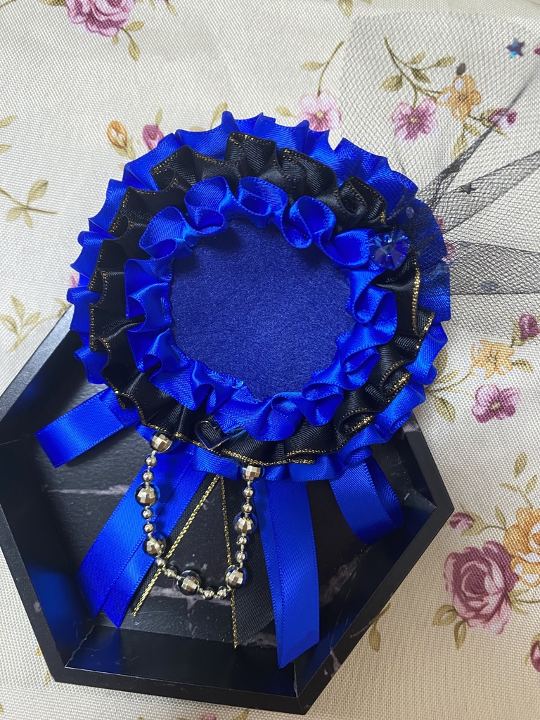 キュートハート ロゼット 缶バッジ 青