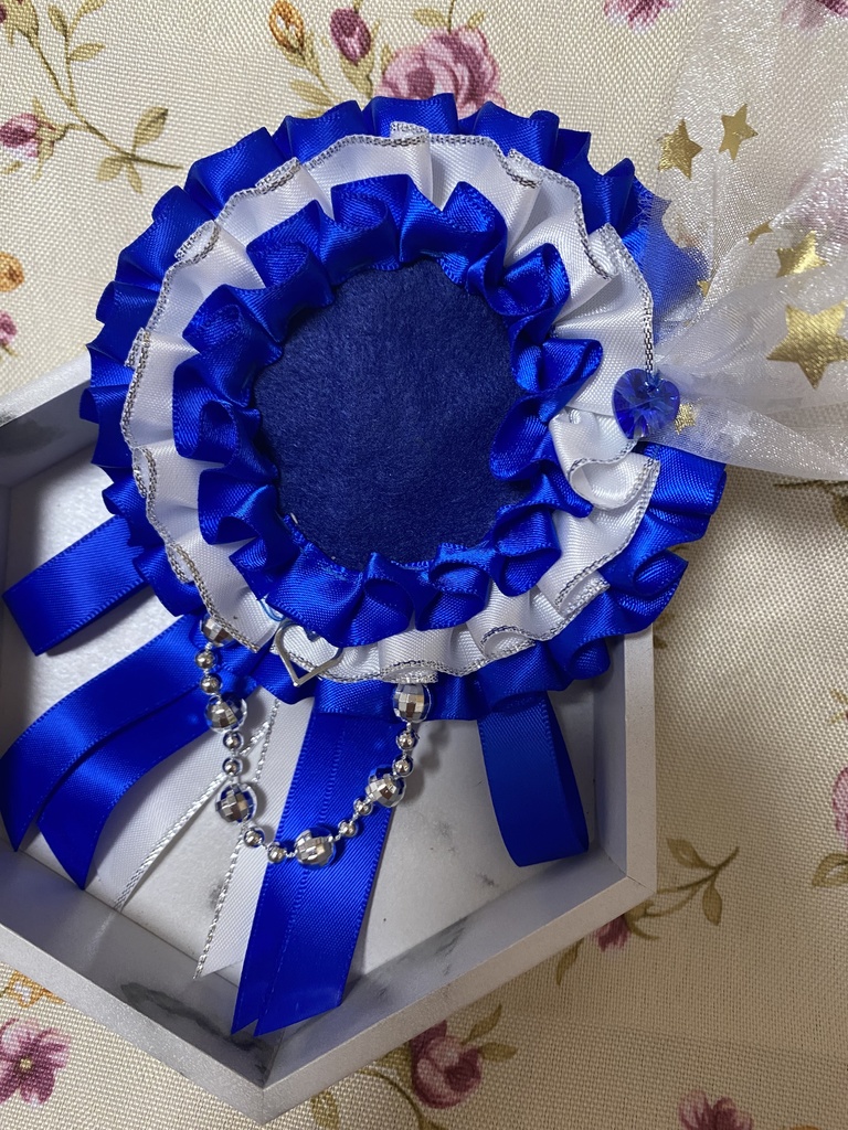 キュートハート ロゼット 缶バッジ 青