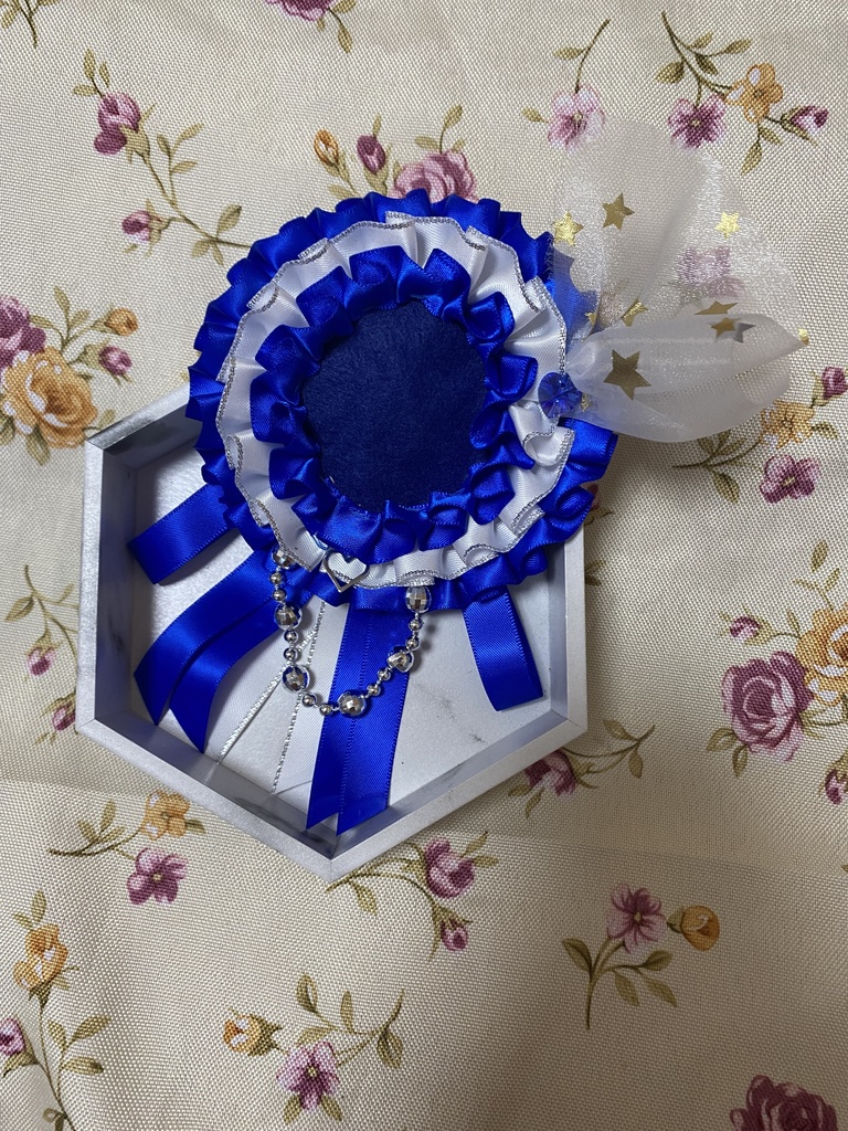 キュートハート ロゼット 缶バッジ 青