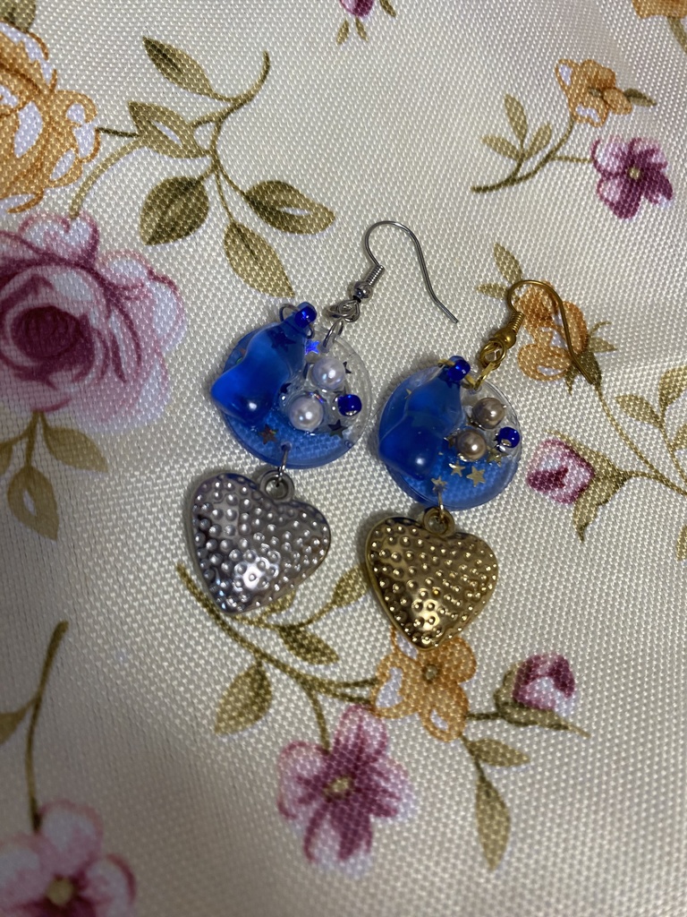 ドリンクミー ストラップ イヤリング ピアス 青