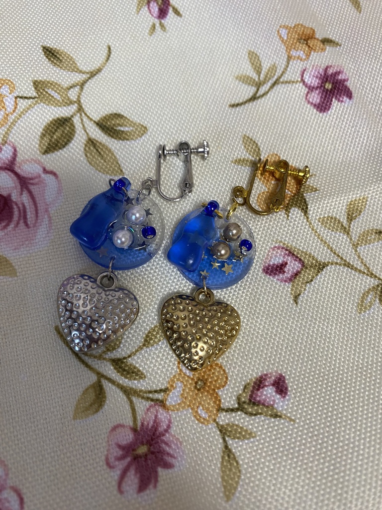 ドリンクミー ストラップ イヤリング ピアス 青