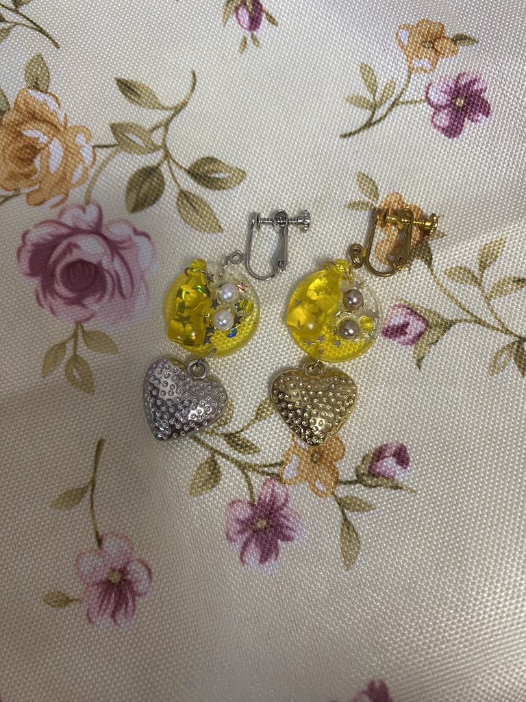 ドリンクミー ストラップ イヤリング ピアス 黄色