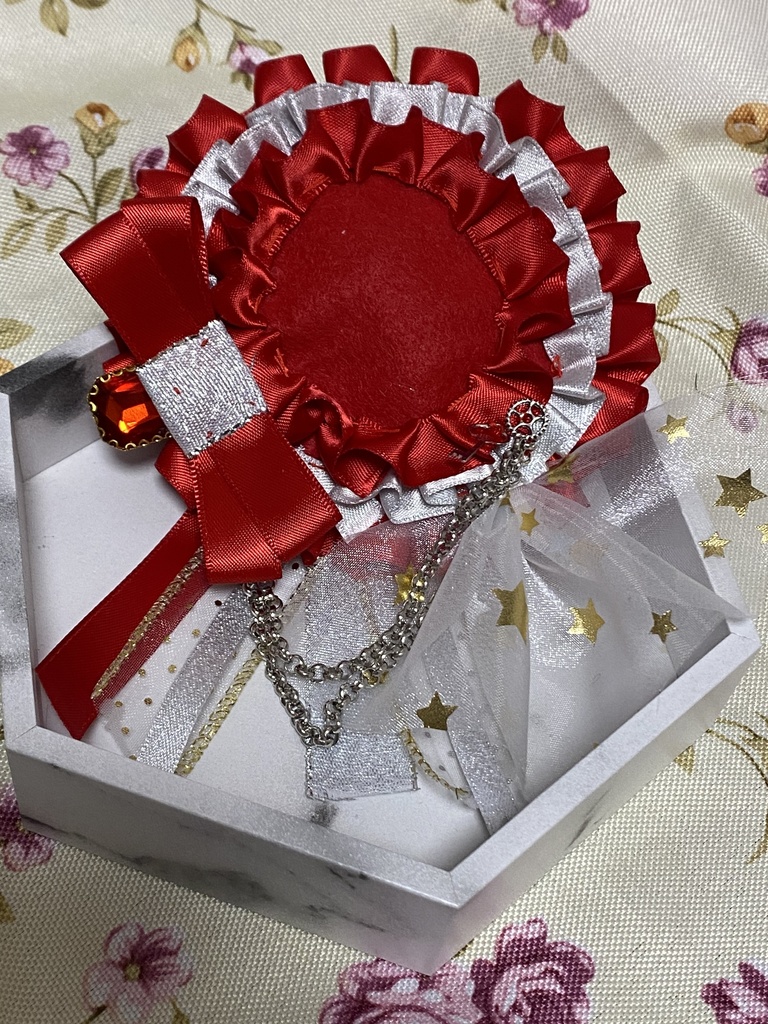 スチーム風 ロゼット 缶バッジ 赤