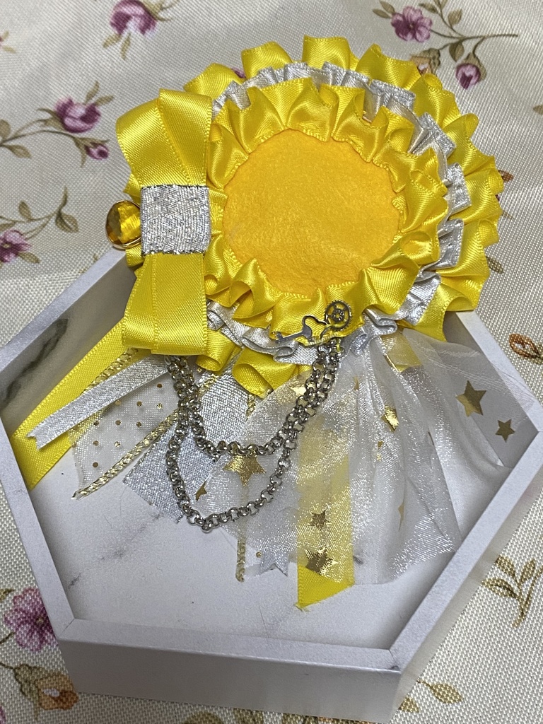 スチーム風 ロゼット 缶バッジ 黄色