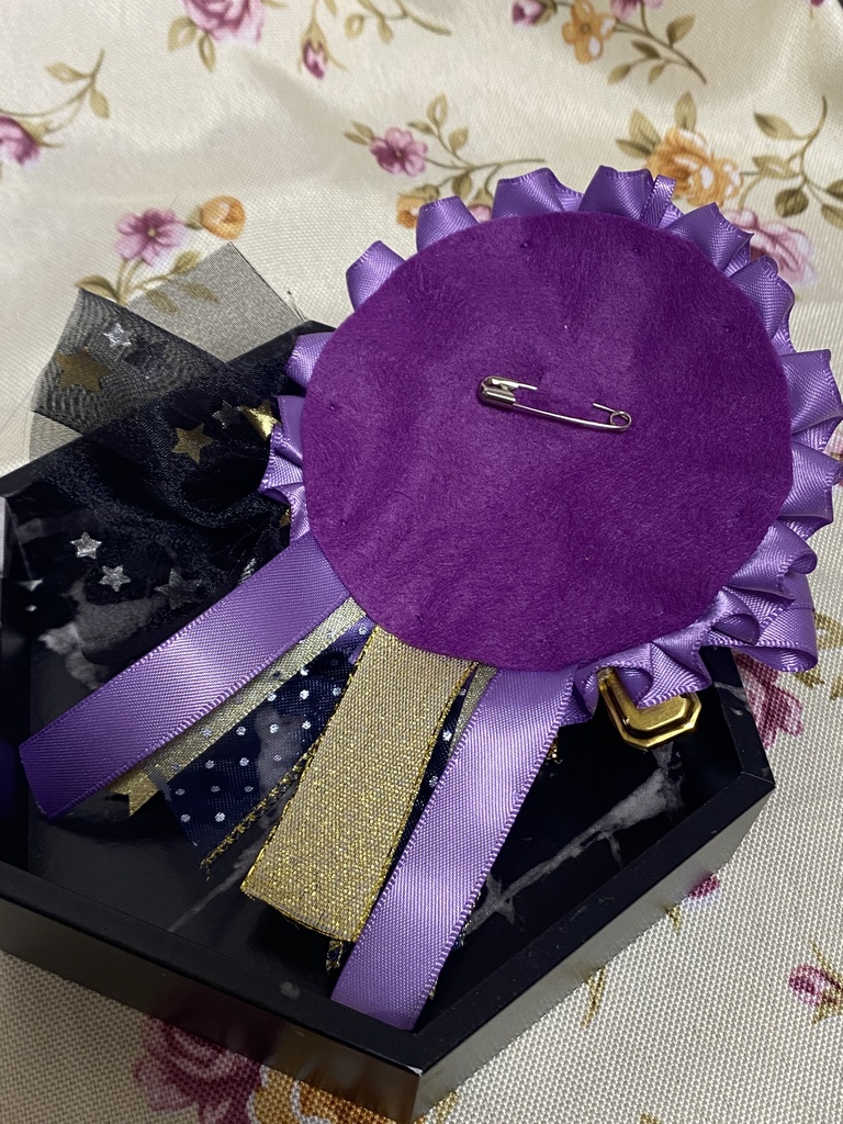 スチーム風 ロゼット 缶バッジ 紫