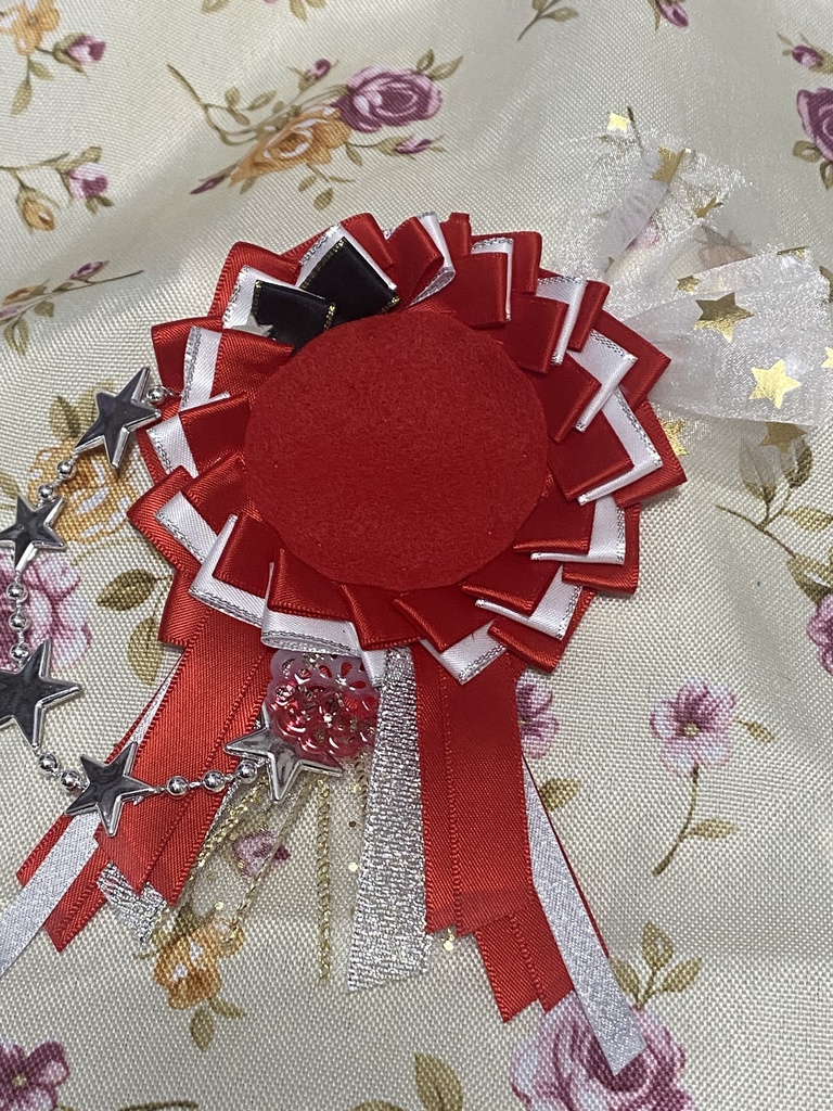 スターゲイザー ロゼット 缶バッジ 赤