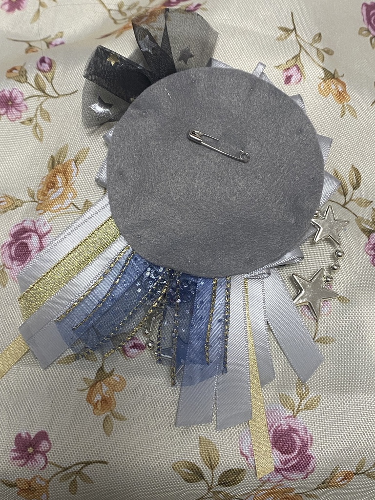 スターゲイザー ロゼット 缶バッジ 灰