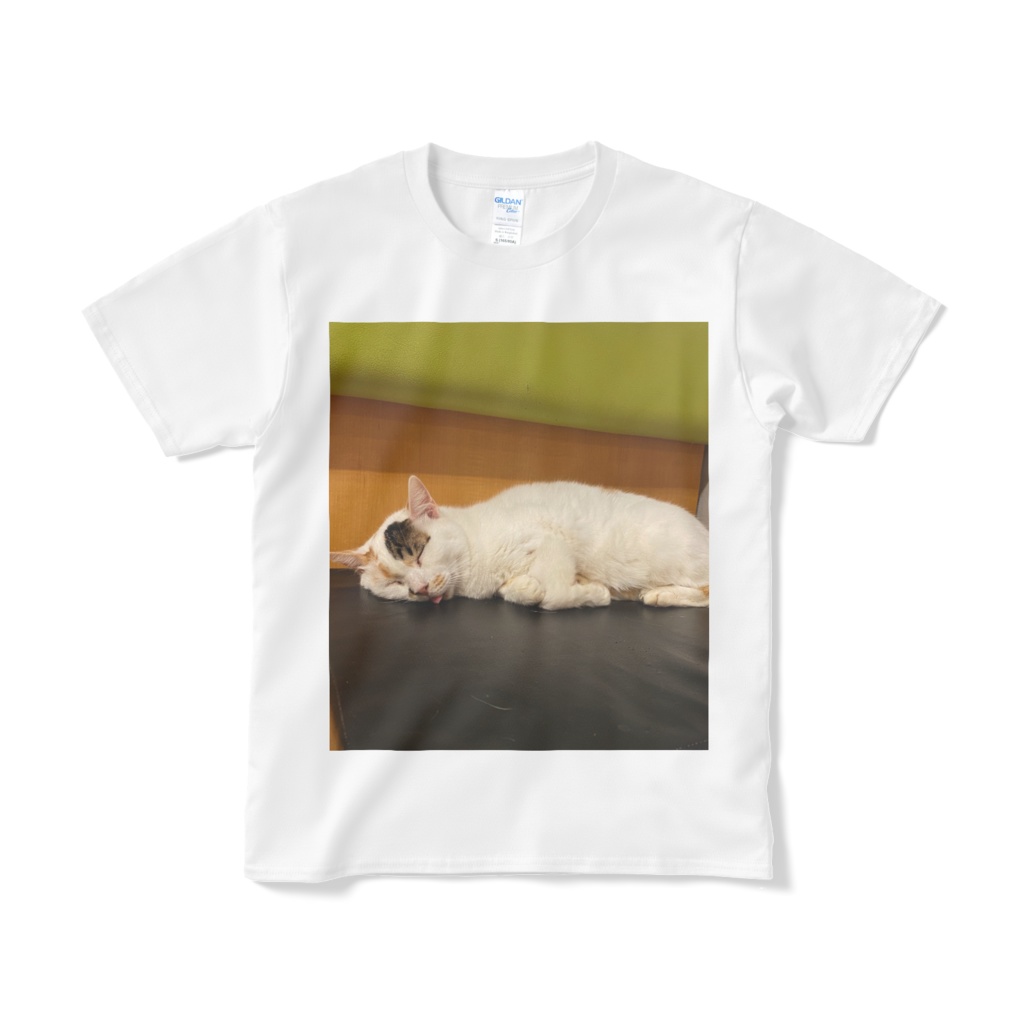 シータの居眠りTシャツ