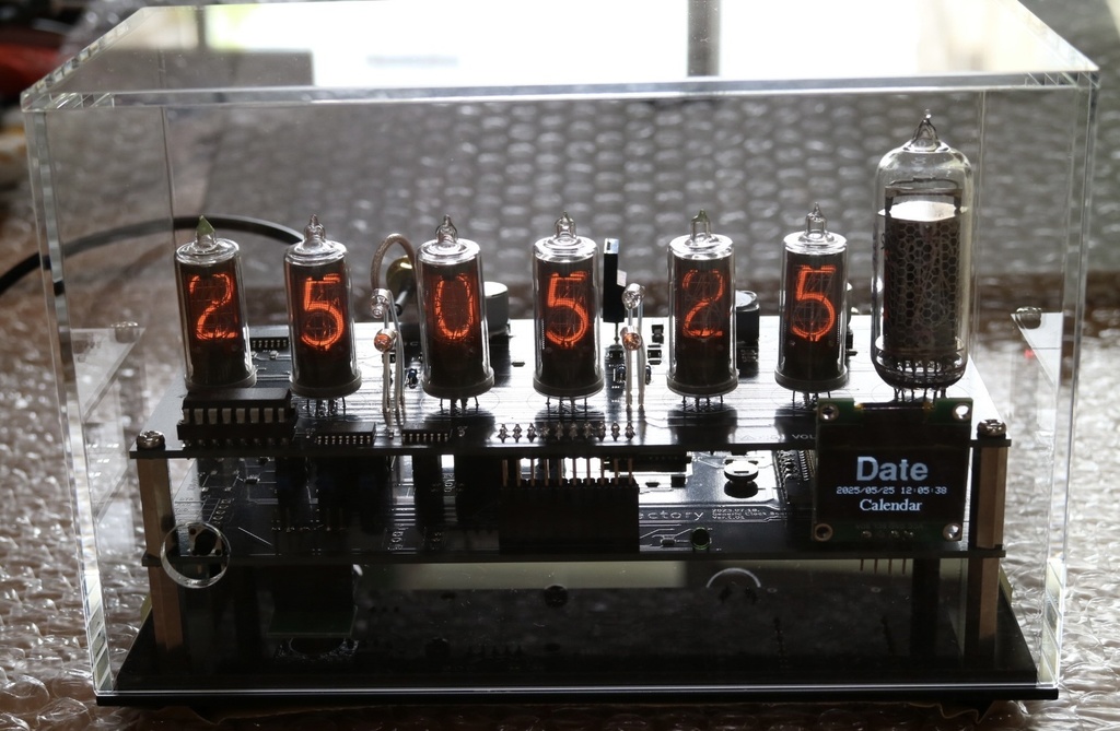 B-5750使用 ニキシー管時計【GPSアンテナ付き】