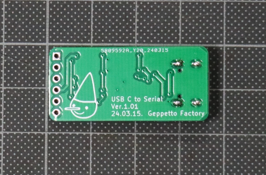 USB C to Serial アダプタ (USB C からシリアル変換)
