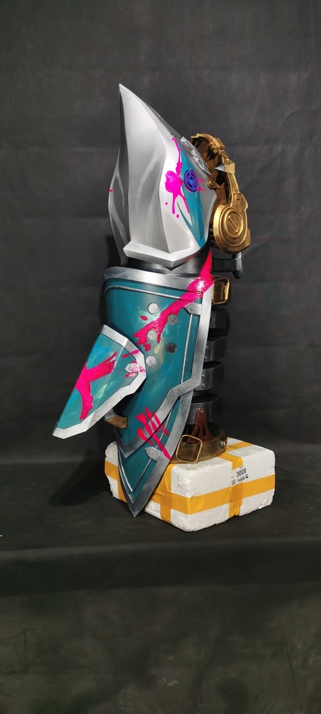 lol ジンクス コスプレ用武器 フィッシュボーン 発光機能付き、煙幕付き可能