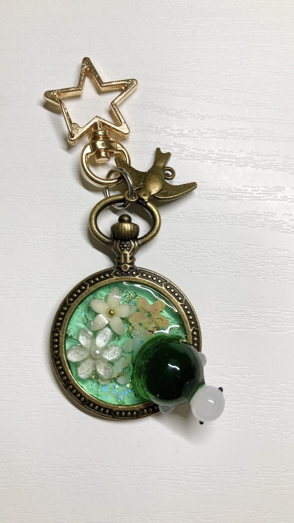 【はみ出しアニマル】かめさん