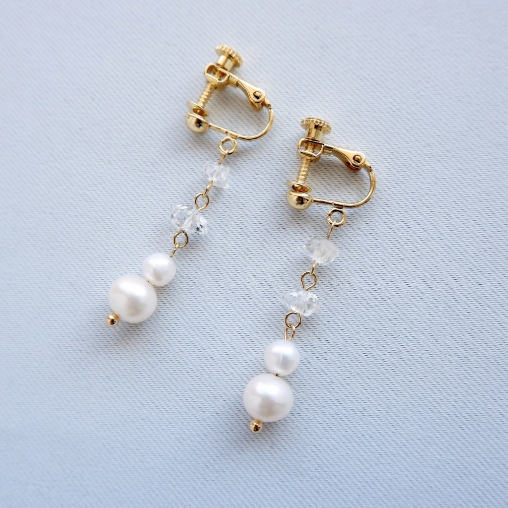 小さな冬化粧のイヤリング/ピアス