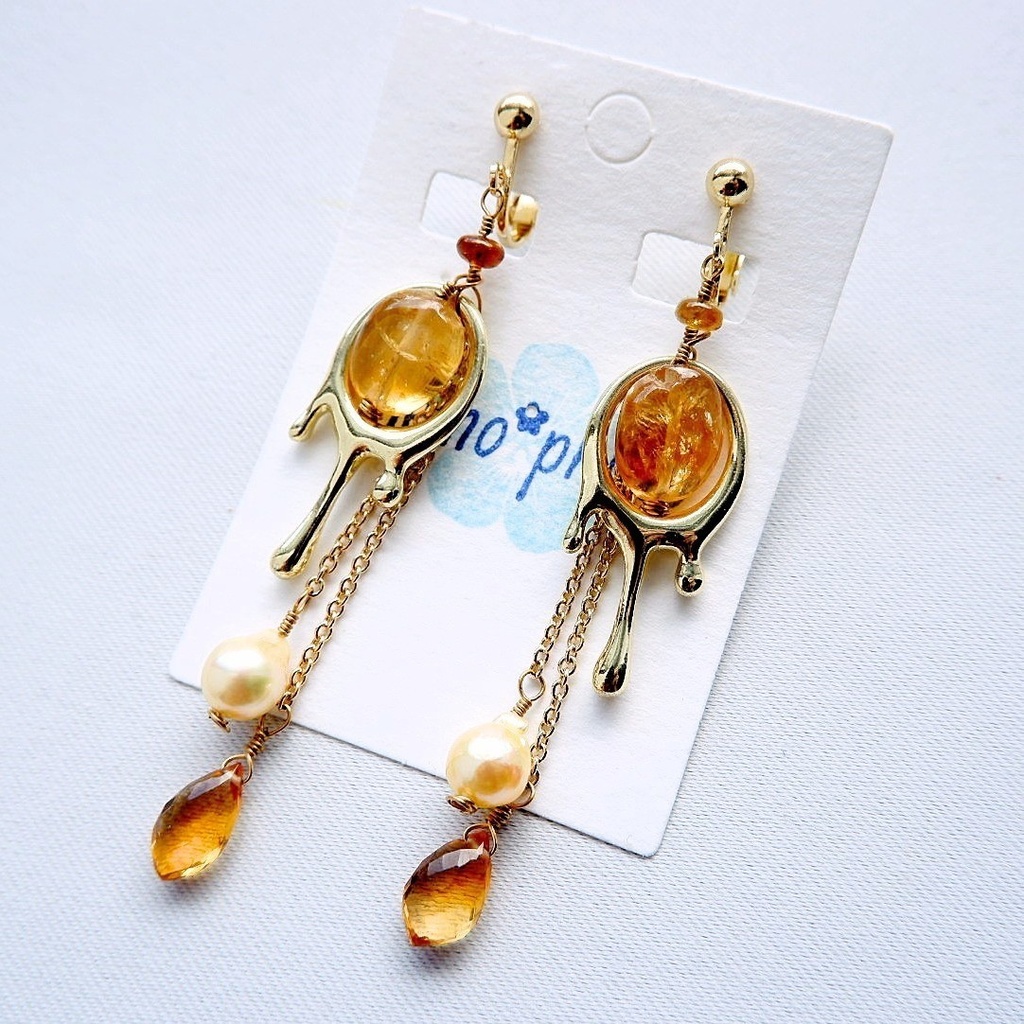 とろけ落ちる蜂蜜のイヤリング/ピアス