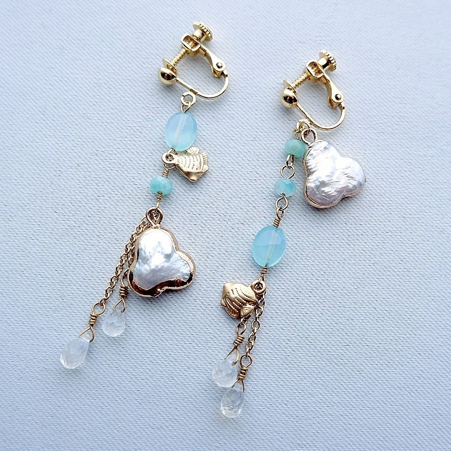 雨ときどき魚のイヤリング/ピアス