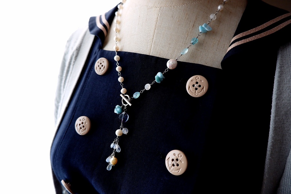 泡沫と漣のネックレス