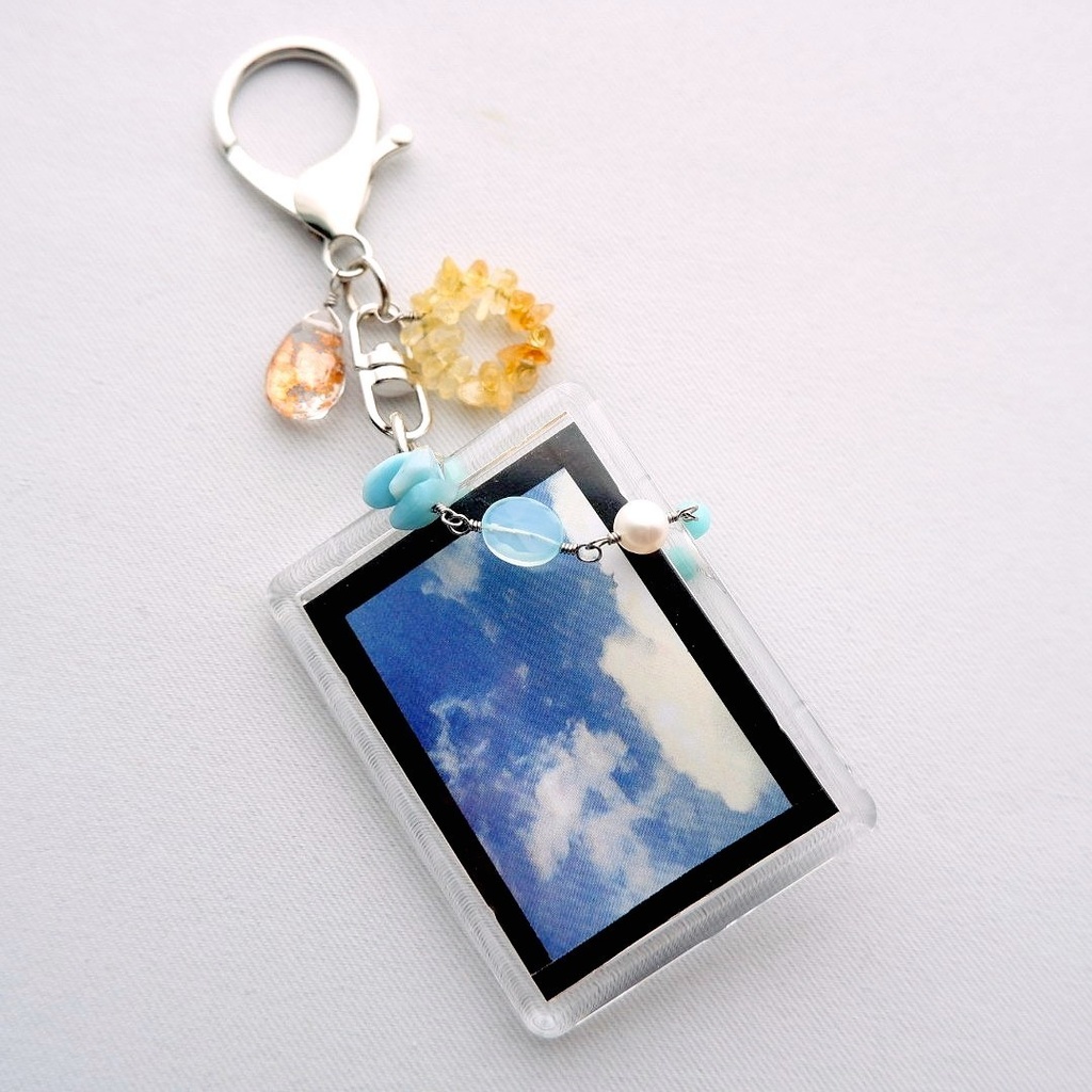 夏の遺影キーホルダー <夏空と向日葵>