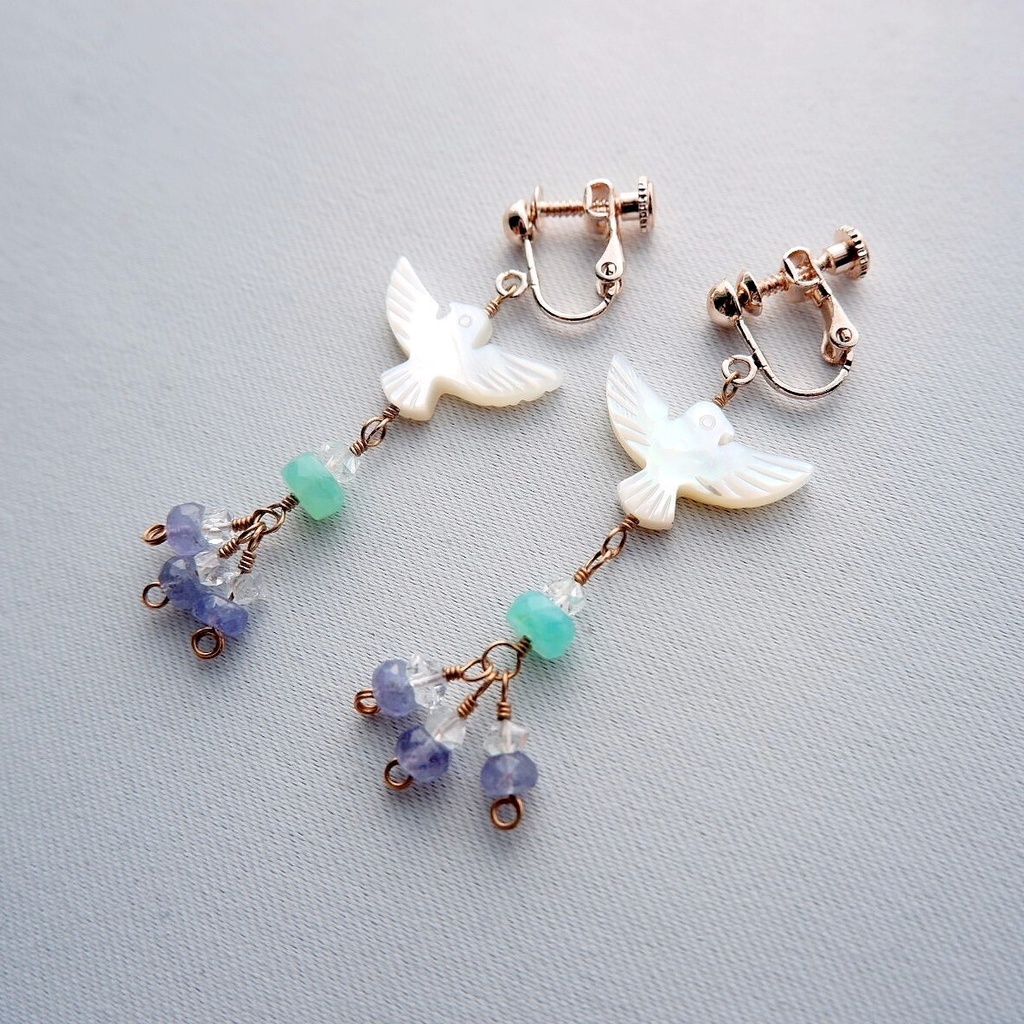 木々縫う鳥たちのイヤリング/ピアス