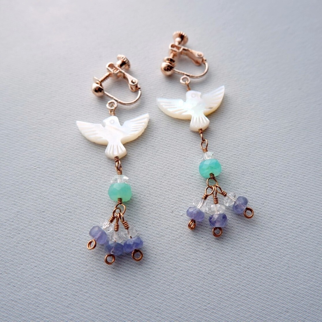 木々縫う鳥たちのイヤリング/ピアス