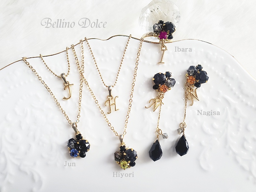 【Eden】ビジューイニシャルアクセサリー