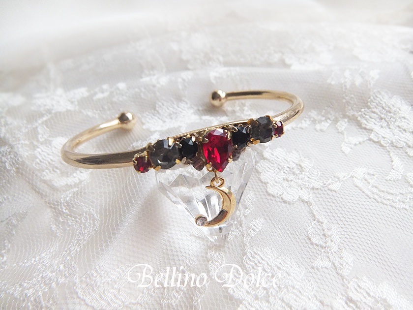 紅月イメージアクセサリー