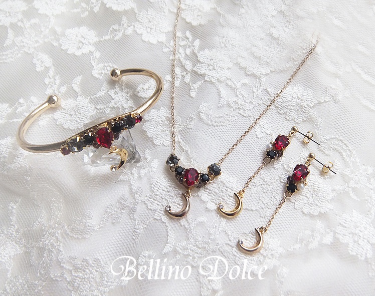 紅月イメージアクセサリー
