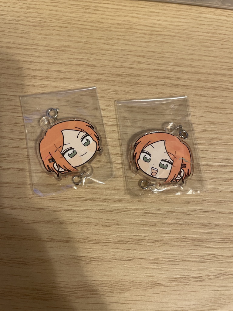 2winkキーホルダー