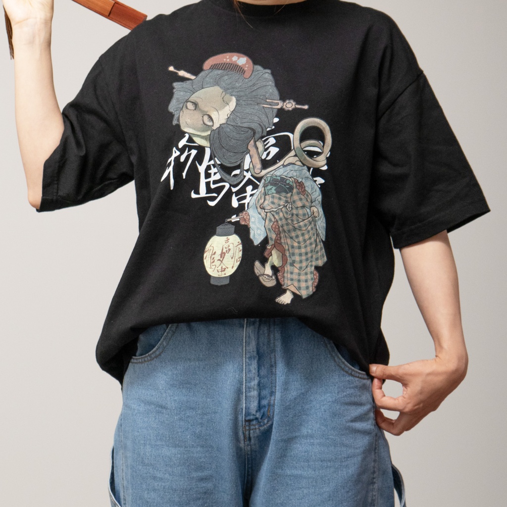 【男女兼用】ろくろ首フロントプリントTシャツ(ビックシルエット)黒・白
