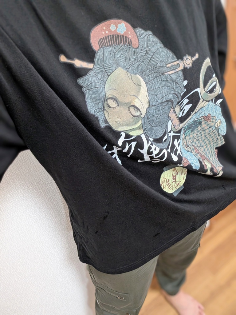 ろくろ首フロントプリントTシャツ(ビックシルエット)黒・白